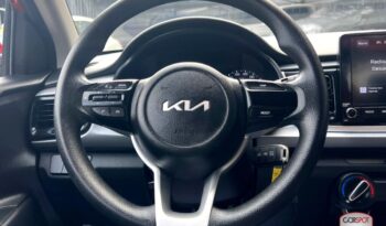 Kia Rio 2023 lleno